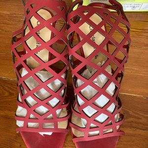 New city classified strappy sandal